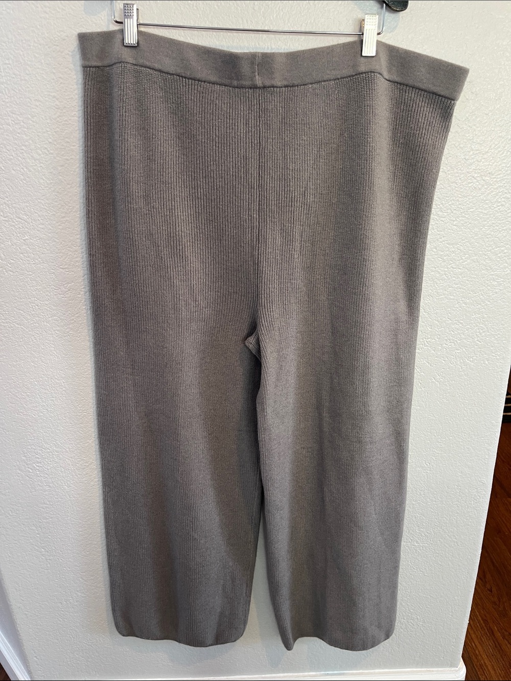 Isabel Maternity by Ingrid & Isabel Gray Ribbed Wide-Leg Knit Pants